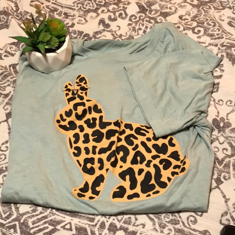 Short sleeve tee